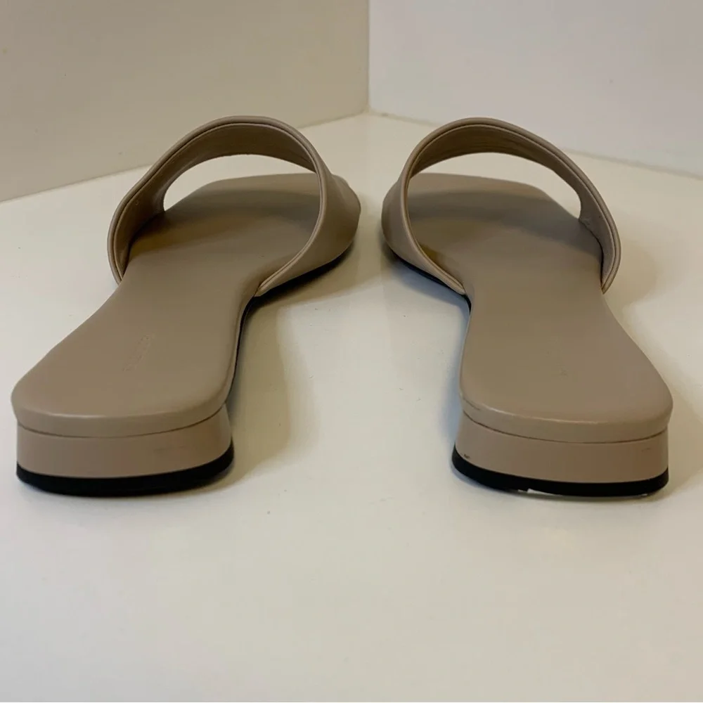 Balenciaga Duty Free Embossed Logo Leather Flat Slide Sandal Nude NWT 40 FR